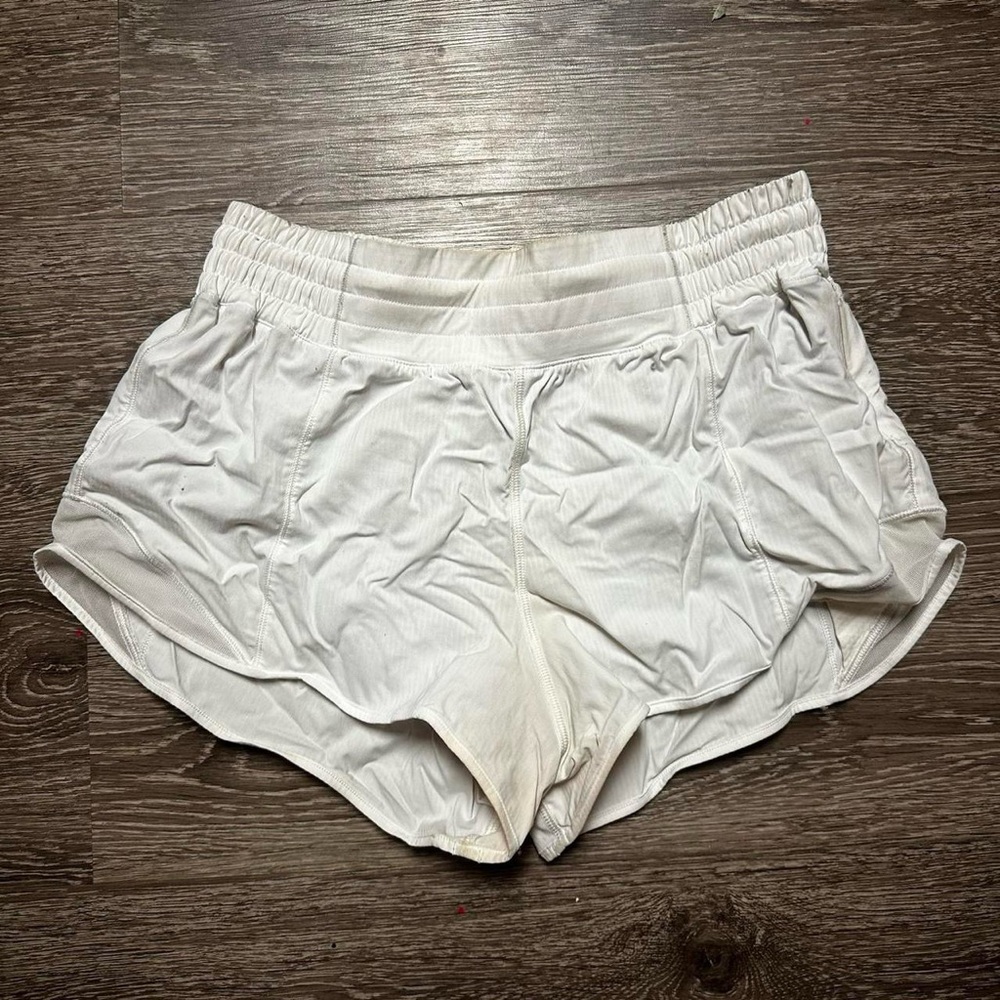 Lululemon High Rise Hotty Hots 2.5”
